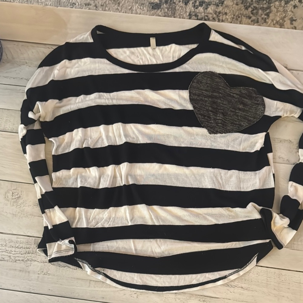 Black and White Striped Women's Top with Heart Patch